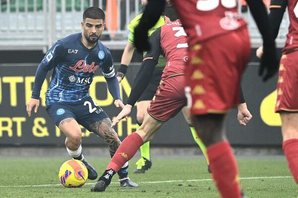 Napoli-Inter, duelo por el liderato en Italia - Fútbol - ABC Color
