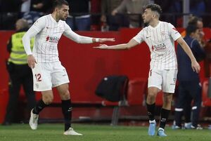 Sevilla se pone a tres puntos del Real Madrid - Fútbol - ABC Color