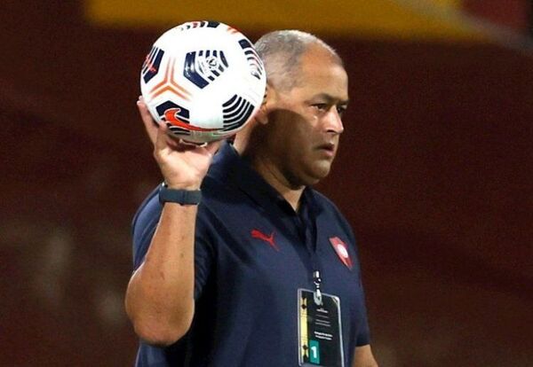 Francisco Arce corta la ilusión de los hinchas azulgranas