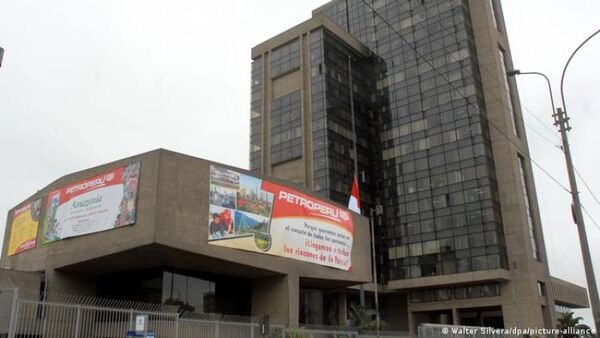 Perú: allanan Palacio de Gobierno por caso Petroperú