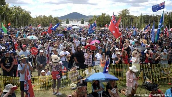 Covid-19: miles de personas protestan en Australia contra la vacunación obligatoria