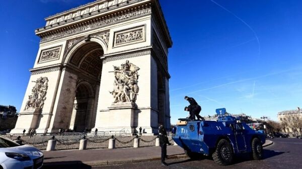 Blindaron París para impedir las protestas de sectores antivacunas