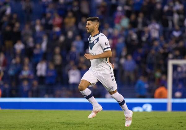 Crónica / Mirá quién debutó con un pase gol y victoria de su equipo en el fútbol de ashá