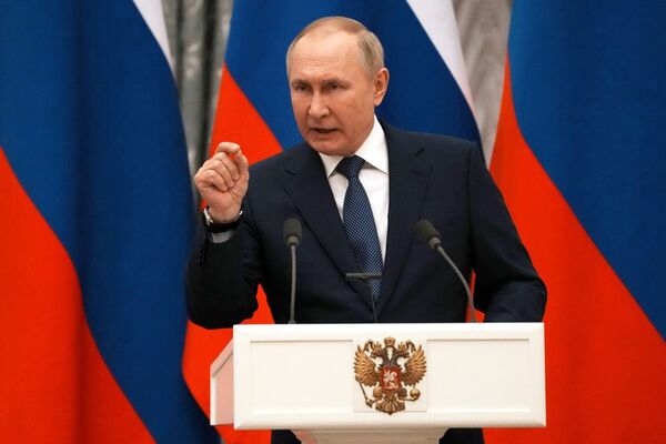 Kremlin denuncia que “histeria” sobre invasión rusa ha llegado a punto álgido - Mundo - ABC Color