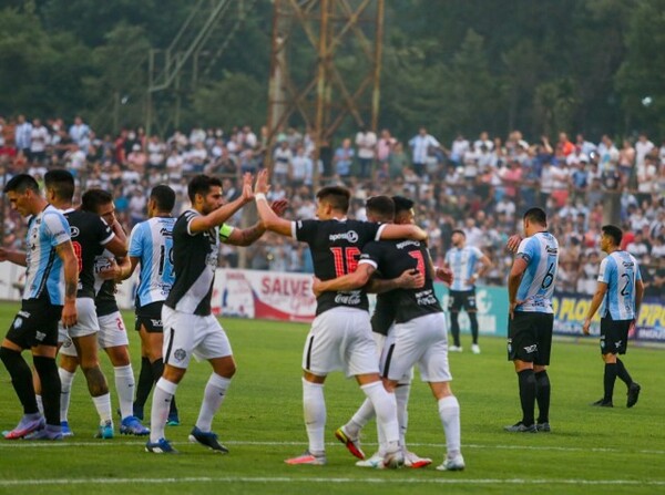 Victoria decana en Villarrica - APF