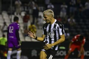 Segunda victoria del gumarelo - Fútbol - ABC Color