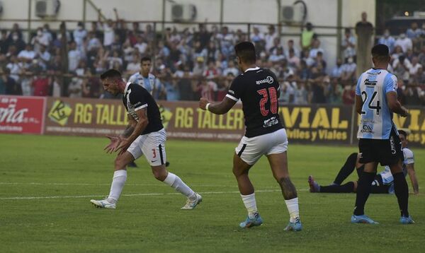 La banda del Olimpia toca en el Parque del Guairá - Fútbol - ABC Color