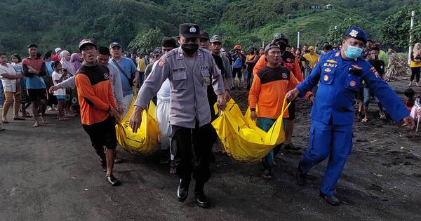 La Nación / Rito de meditación en Indonesia terminó con al menos 10 personas fallecidas