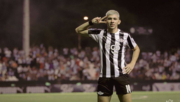Crónica / Enciso’i fue sorprendido por la hinchada: “Me da piel de gallina”