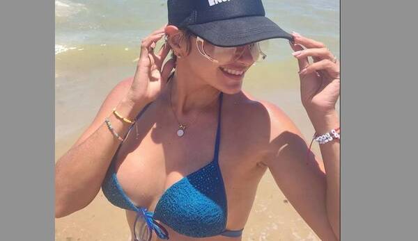 Crónica / ¡Mamau! ¿Le viste a Lorena en biquini?