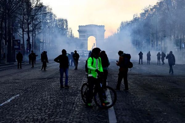 Convoyes de manifestación contra medidas sanitarias se dirigen a Bruselas después de París - .::Agencia IP::.
