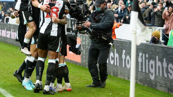 Newcastle se impone sin Miguel Almirón