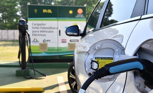 Diario HOY | Ruta Verde: avanza la puesta en operación de estaciones de carga de vehículos eléctricos