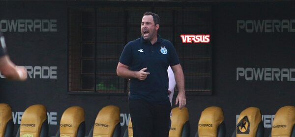 Pumpido, contento por ganar a uno de los equipos que 'mejor juega al fútbol'