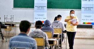 La Nación / Becas: Itaipú cerró con más de 10 mil postulantes