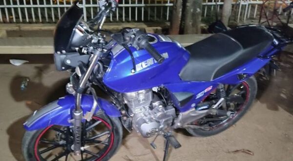 Salió corriendo y murió arrollado por una moto sobre la Transchaco
