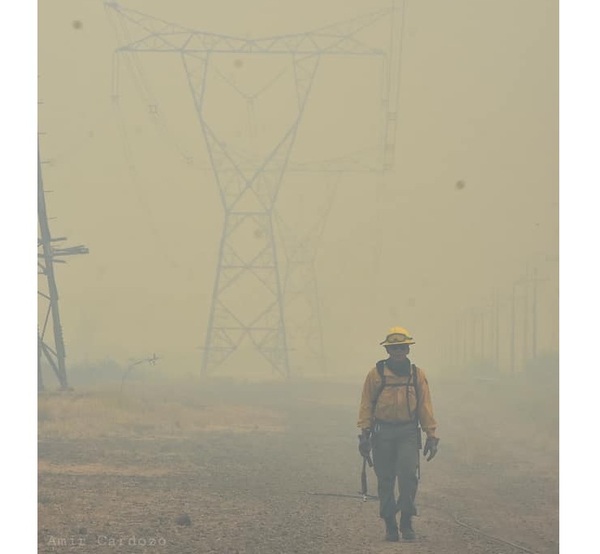 Bomberos controlan incendios en Ayolas, pero permanecen en alerta