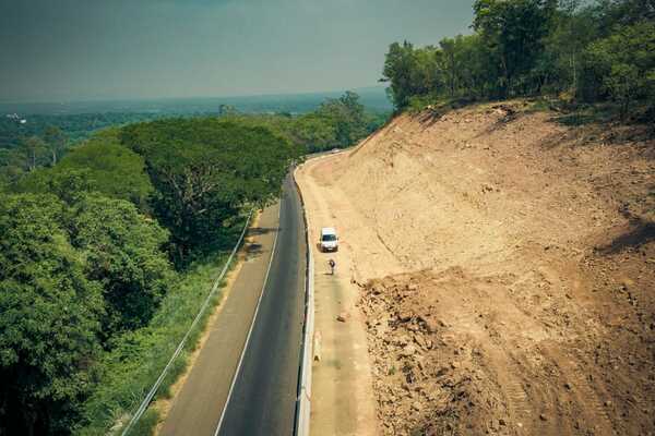 Obras viales no paran: tercer carril en el cerro Caacupé entra en última fase de ejecución - El Trueno