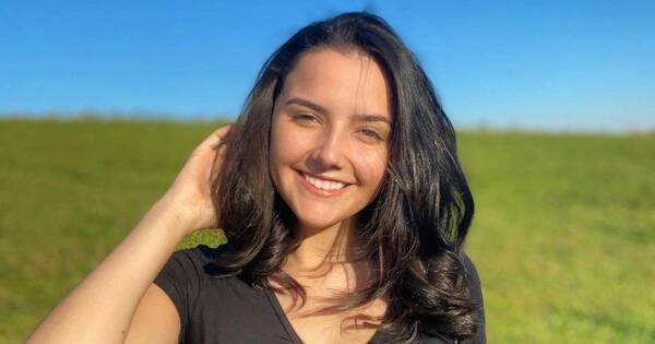 La Nación / Giovanna Sitzmann, talento de Hohenau, cantó con Los Rancheros