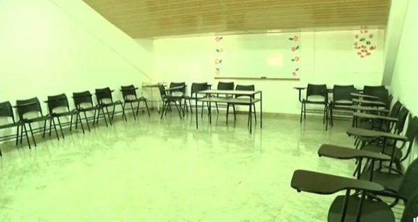 Hoy se inician clases en escuela de artes y oficios de Pdte. Franco - La Clave