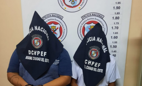 Diario HOY | Capturan a dos brasileños que manipulaban cajeros automáticos