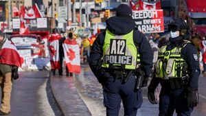 Trudeau convoca reuniones de emergencia ante la ola de protestas