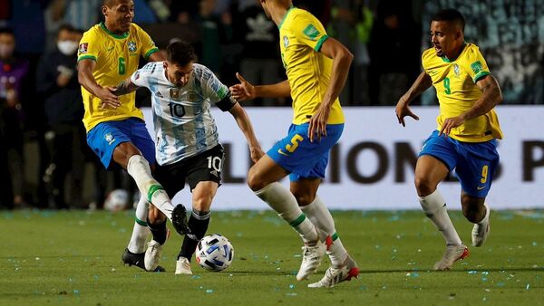 FIFA ordena jugar Brasil-Argentina y sanciona a cuatro jugadores