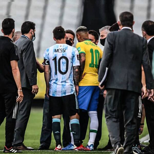 Crónica / La FIFA impuso su ley: Ordenó que el clásico sudamericano se repita, multó al rollo y sancionó a jugadores curepas