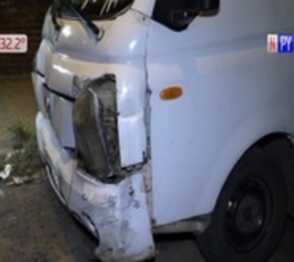 Aparatoso accidente en Fernando de la Mora - Paraguay.com