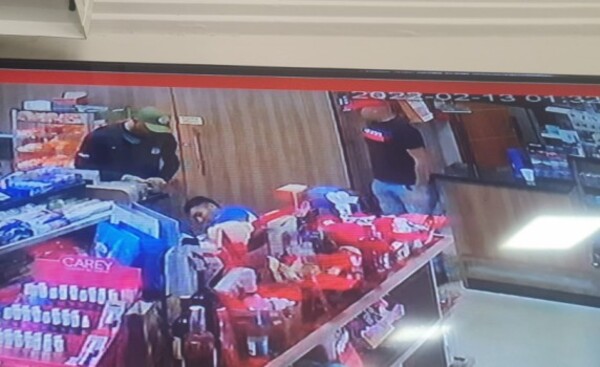 Vestido de recolector de basura asaltó estación de servicios