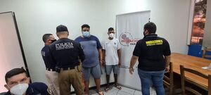 Expulsan del país a brasileños, clonadores de tarjetas - ABC en el Este - ABC Color