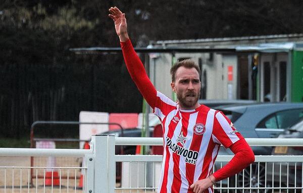 Christian Eriksen volvió a jugar ocho meses después de sufrir un paro cardiaco