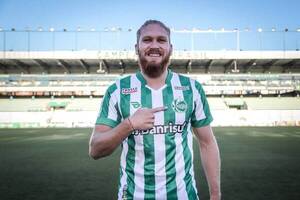 Crónica / “Vengo a luchar”, aseguró el “Vikingo”