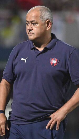 “Chiqui” Arce, segunda victoria en La Visera - Fútbol - ABC Color