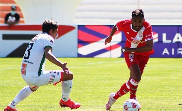 Diario HOY | Curicó sorprende a las universidades y es líder del fútbol chileno-2022