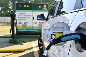 Ruta Verde: Continúa la puesta en operación de estaciones de carga de vehículos eléctricos