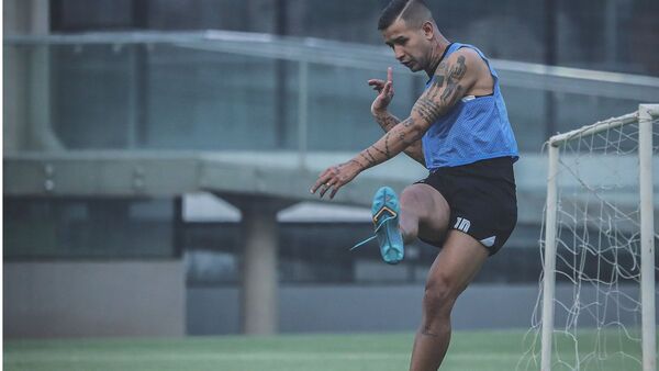 Olimpia prepara un equipo ofensivo para revancha con Vallejo