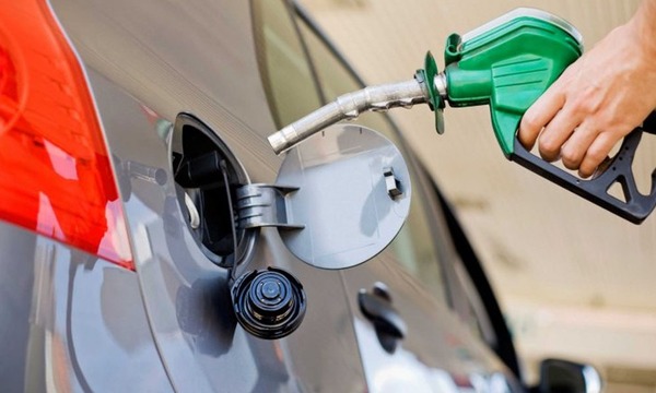 Inestabilidad internacional provocaría una nueva suba del combustible en el país | OnLivePy