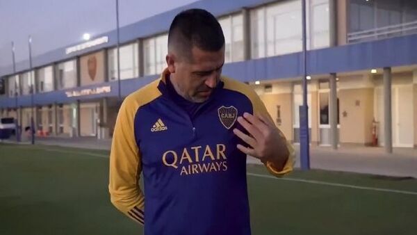 Riquelme confiesa que jugaba picados "por plata" siendo estrella de Boca