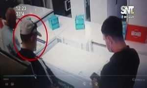 Crimen del ciudadano Kazajo: Peritan celulares de bolivianos detenidos - SNT