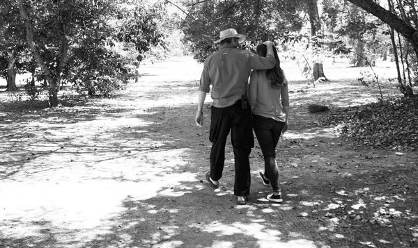 Primera Dama tiró un mensaje de amor y llovieron críticas a Abdo