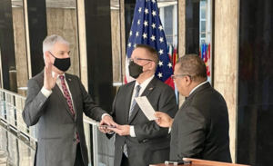 Diario HOY | Prestó juramento el nuevo embajador de Estados Unidos en Paraguay