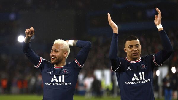 El PSG da el primer golpe gracias a una genialidad de Mbappé
