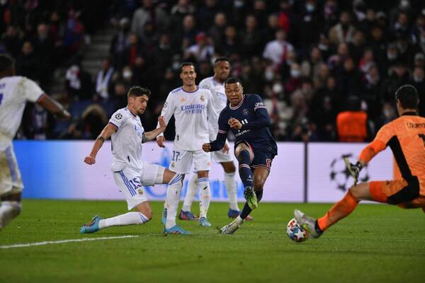 Crónica / En el último suspiro, el PSG o’Mbappé al Real Madrid