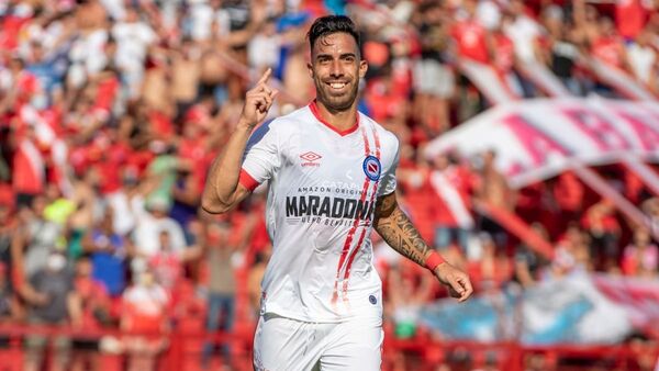 Doblete de Gabriel Ávalos en el fútbol argentino