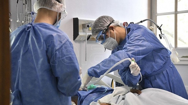 Salud registra 2.219 contagios y 63 muertes