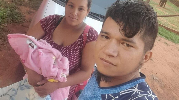 Crónica / ¡Nació la hija de "Jaka", esta tarde!