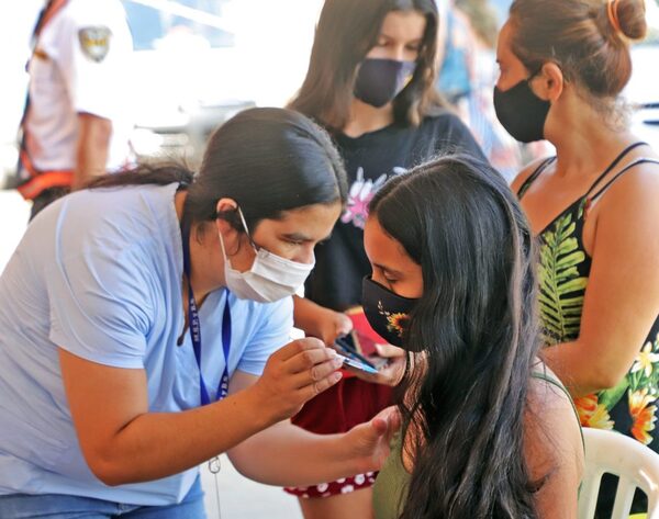 MEC afirma que vacunación de niños no es obligatoria - ADN Digital