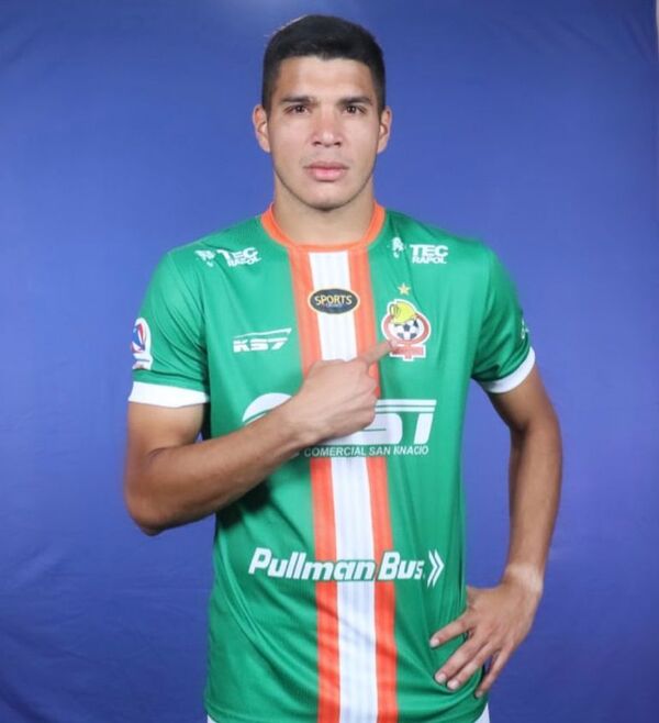 Iván Villalba anota para el Cobresal - Fútbol - ABC Color