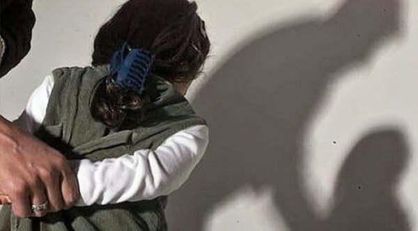 Hacía ver porno a su sobrina de 8 años y luego la violaba - Noticiero Paraguay